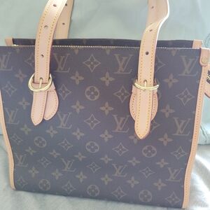 Louis Vuitton Shoulder Handbag
